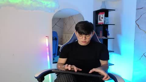 Ian  online show from June 2026 10:37:01 PM