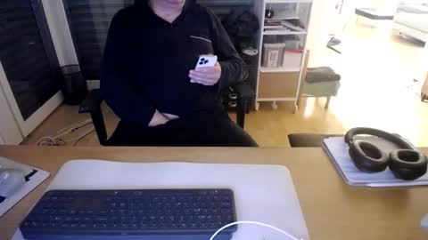 Snapshot of iandy12 chatting on March 2026 10:46:02 PM iandy12 online show from March 2026 10:46:02 PM