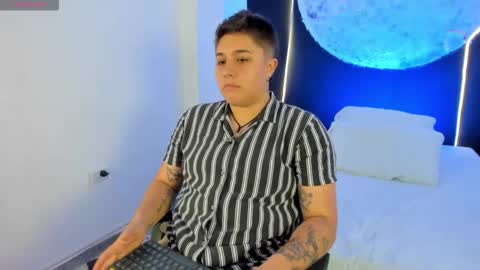 ian online show from December 2025 07:52:02 PM