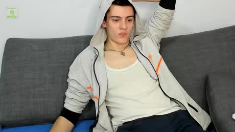 Snapshot of iann_martinez chatting on January 2026 06:29:01 AM Ian Martinez online show from January 2026 06:29:01 AM