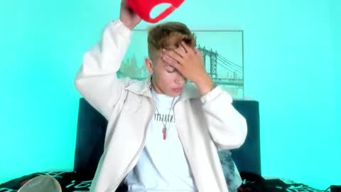 Andrew online show from January 2026 04:05:02 AM