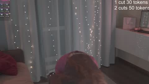 Snapshot of iara_mi chatting on March 2025 05:00:02 PM stream next week online show from March 2025 05:00:02 PM