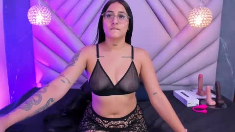 ibbie_ online show from April 2026 12:22:01 PM