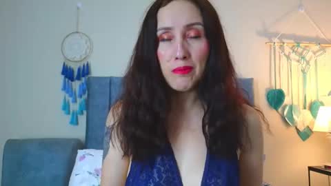 Iberian Moon online show from November 2025 06:51:01 PM