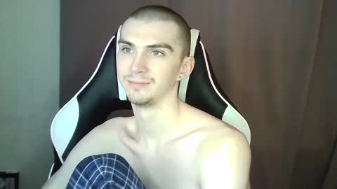 Snapshot of ice_raf chatting on February 2025 11:51:02 AM MAX online show from February 2025 11:51:02 AM