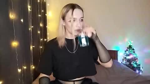 Jade online show from January 2026 05:27:01 PM