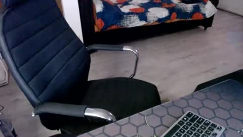 vchat online show from July 2026 10:24:02 PM