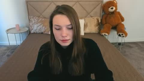 Snapshot of icedanielles chatting on April 2026 12:35:02 PM Danielle online show from April 2026 12:35:02 PM