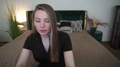 Danielle online show from June 2026 06:52:02 AM