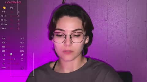 Ksenia online show from June 2026 07:25:01 PM