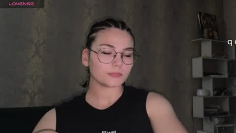 Ksenia online show from July 2026 02:22:02 PM