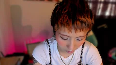 Snapshot of ichika__oto chatting on May 2026 09:10:02 PM Natalia online show from May 2026 09:10:02 PM