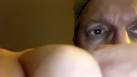 icums4u online show from December 2024 04:39:02 PM