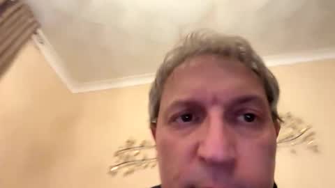 icums4u online show from December 2025 04:12:02 PM