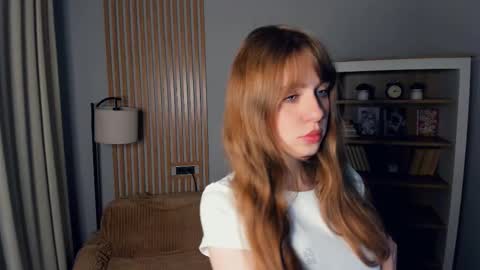 Snapshot of icyhoneybite chatting on October 2025 09:20:01 AM Jane online show from October 2025 09:20:01 AM