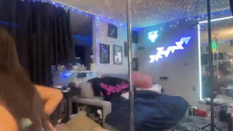 icyspice online show from September 2025 07:30:02 PM