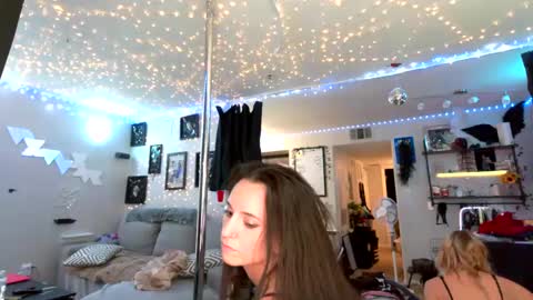 icyspice online show from October 2025 09:49:01 AM