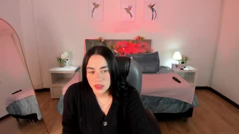 Snapshot of icysweetcam chatting on May 2026 10:45:02 AM Icy online show from May 2026 10:45:02 AM