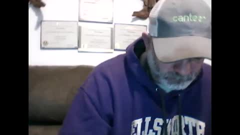 idkwhyidothis348732 online show from January 2025 11:54:02 AM