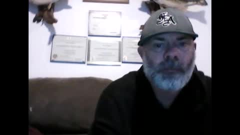 idkwhyidothis348732 online show from February 2025 05:48:01 PM