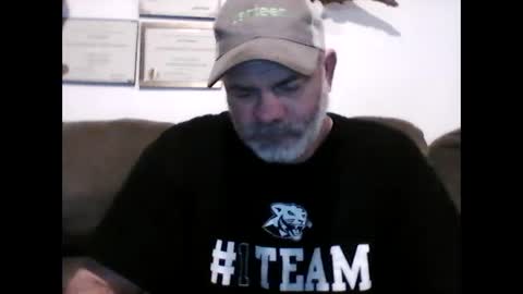 idkwhyidothis348732 online show from February 2025 11:52:01 AM