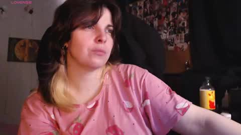 Snapshot of idontknowwhyjojo chatting on June 2026 08:04:02 AM Saya online show from June 2026 08:04:02 AM