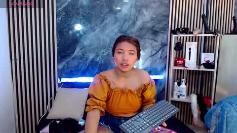 Snapshot of iisalombardi chatting on September 2025 02:49:01 AM iisalombardi online show from September 2025 02:49:01 AM