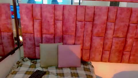 Snapshot of iisalombardi chatting on October 2025 09:02:01 PM iisalombardi online show from October 2025 09:02:01 PM