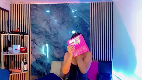 Snapshot of iisalombardi chatting on November 2025 03:52:02 AM iisalombardi online show from November 2025 03:52:02 AM