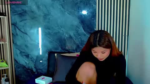 Snapshot of iisalombardi chatting on November 2025 02:32:01 AM iisalombardi online show from November 2025 02:32:01 AM