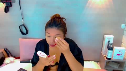 Snapshot of iisalombardi chatting on November 2025 08:24:01 AM iisalombardi online show from November 2025 08:24:01 AM