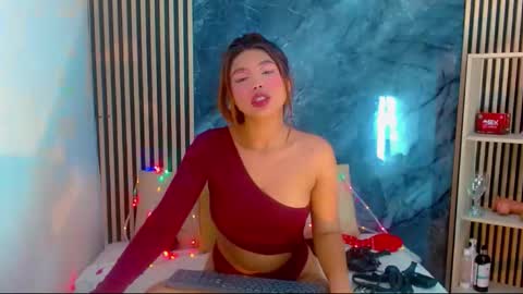 Snapshot of iisalombardi chatting on December 2025 03:56:01 AM iisalombardi online show from December 2025 03:56:01 AM