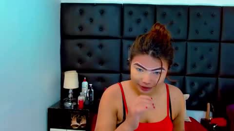 Snapshot of iisalombardi chatting on May 2026 03:00:02 AM iisalombardi online show from May 2026 03:00:02 AM