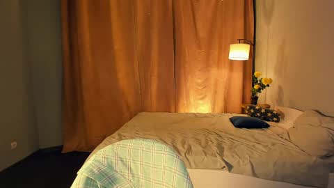 Ilana online show from May 2026 07:04:01 PM