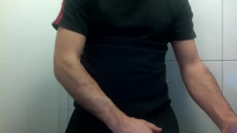 ilcaponero online show from March 2026 10:22:01 PM