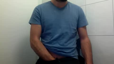 ilcaponero online show from April 2026 11:21:02 PM