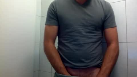 ilcaponero online show from May 2026 09:54:01 PM