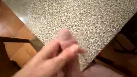 Snapshot of ilconte81 chatting on January 2025 10:37:01 PM ilconte81 online show from January 2025 10:37:01 PM