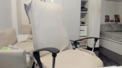 Bamby online show from March 2026 06:36:01 PM