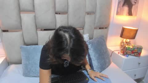 ILY   online show from December 2024 09:30:01 AM