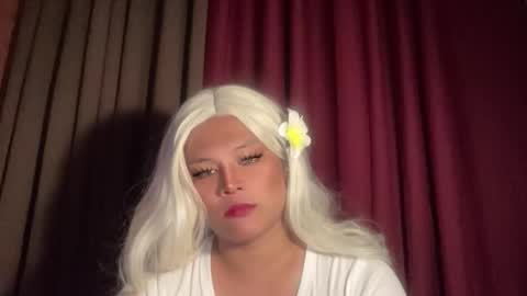 QUEEN KATH online show from April 2026 02:42:01 AM