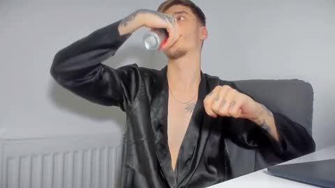 D-Illusion online show from November 2025 11:47:01 AM