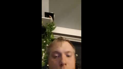 Snapshot of ilovefemalefeet2000 chatting on December 2024 04:51:01 PM max online show from December 2024 04:51:01 PM