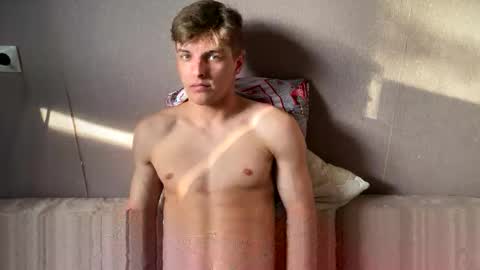 ilyahrr online show from March 2026 01:43:02 PM