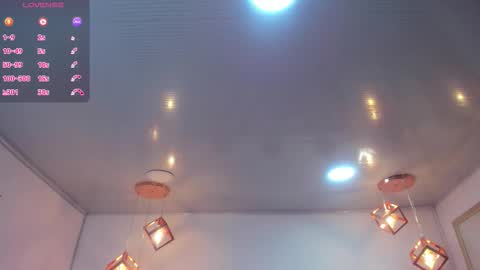 Ange online show from November 2025 01:49:02 PM