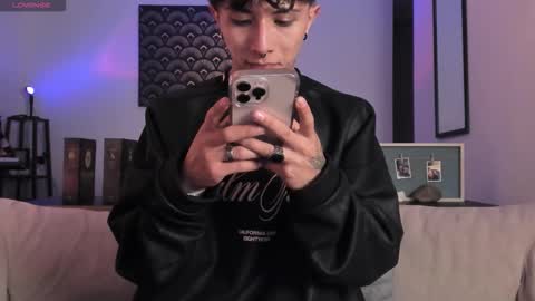 IM  THOMAS online show from October 2025 05:08:02 AM