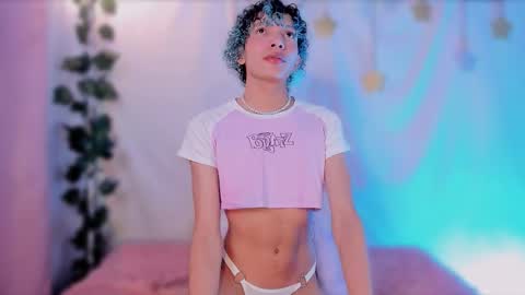 Alejo independent model   online show from October 2025 01:46:01 AM