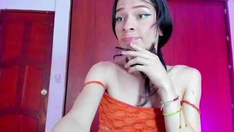 Snapshot of im_brittany_333 chatting on April 2026 05:49:02 AM im_brittany_333 online show from April 2026 05:49:02 AM