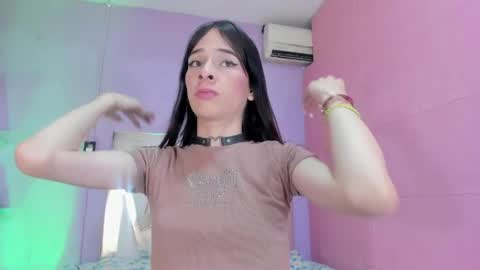 Snapshot of im_brittany_333 chatting on May 2026 07:42:02 PM im_brittany_333 online show from May 2026 07:42:02 PM