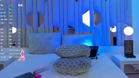 Caro   online show from December 2024 08:44:02 AM